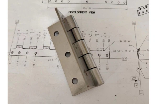 Anti-vibration Storm Door Hinges