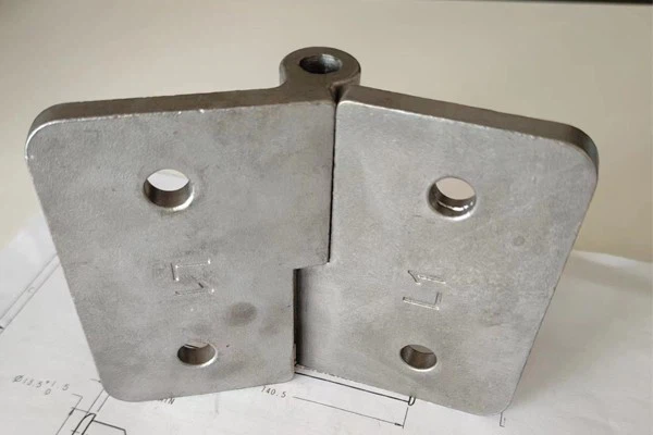 The Stable Detachable Hinge
